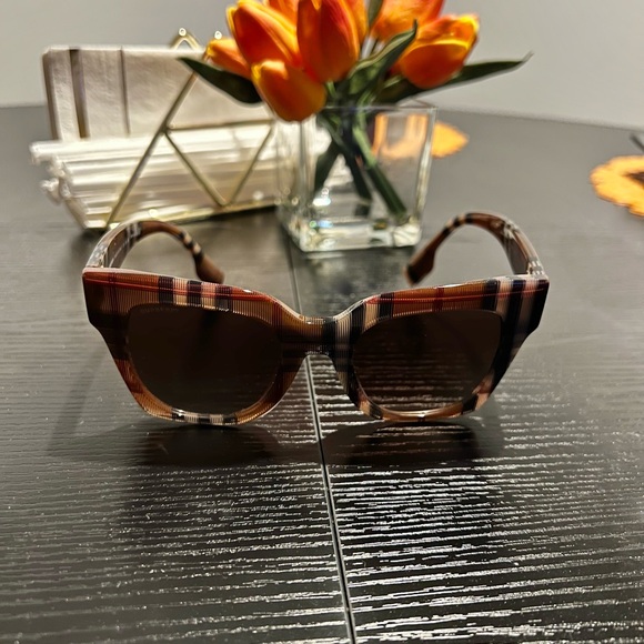 Burberry Accessories - Burberry Check Square Sunglasses in Dark Birch